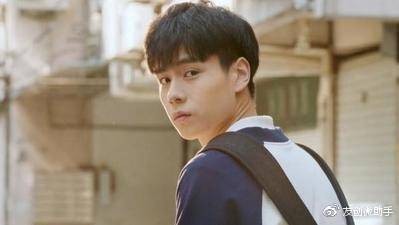 曾当过淘宝模特的演员，如今跻身娱乐圈，胡一天在列，而她一跃成为了票房女王！