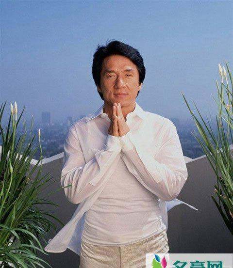 成龙被授予终身奥斯卡成就荣誉奖 56年成功不易中国人的骄傲