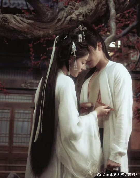 娱乐圈还有哪些明星搭档像迪丽热巴陈飞宇一样有独特的家人感互动？