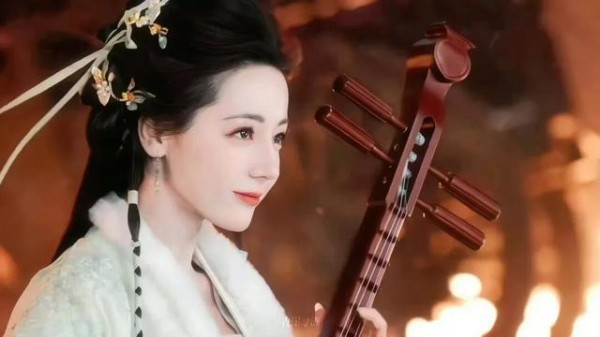 迪丽热巴演爽了我也看爽了 新剧《白日提灯》引爆全网