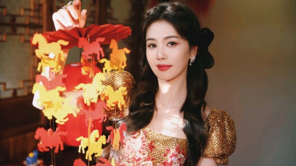 连续两年上春晚，新剧还在央视播！白鹿正在高调干大事！