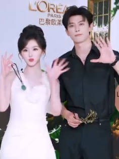 邓凯孔雪儿合体直播太好嗑