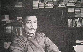 鲁迅出殡16人为其抬棺，个个都享誉中国，同为大文豪的他却没来