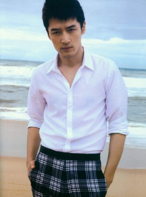 胡歌有多正能量？他要的生日应援如此简单，当他的粉丝真幸福！