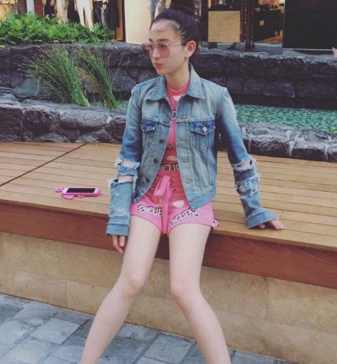 因《星光大道》走红，跨界当演员获赞，如今却因吴姓男星锒铛入狱