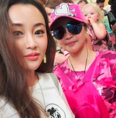 因《星光大道》走红，跨界当演员获赞，如今却因吴姓男星锒铛入狱