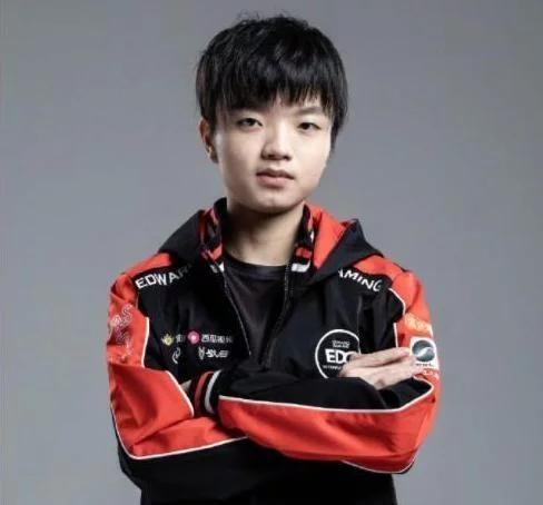LPL“又一位AD明星疑似转会”？继JKL之后，EDG官博受粉丝爆破！