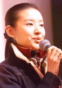 综述:2000年娱乐圈炒作大事记(附图)