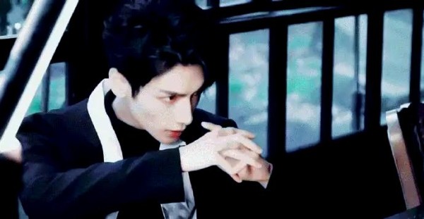 明星荧屏新动向：李汶翰、关晓彤、罗云熙、蔡徐坤的最新动态