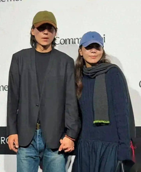 宋宁峰与Q女士会面照曝光，女方被打马赛克，网友支持曝光她长相