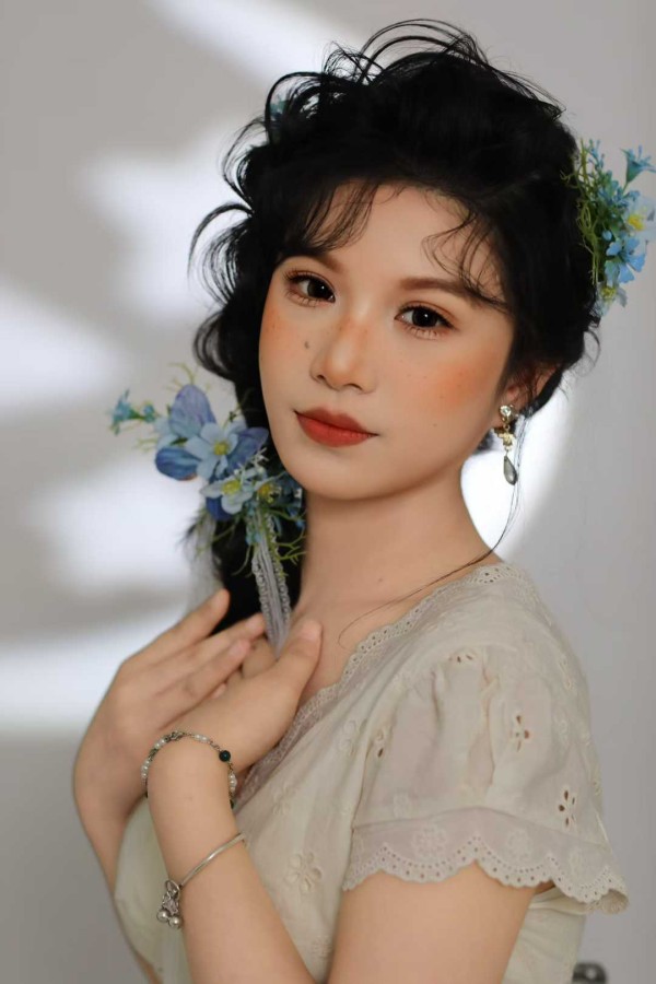 北京吉米化妆培训：开启时尚美妆职业新征程