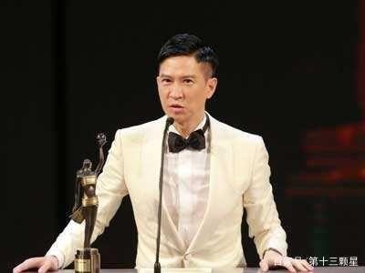 张家辉：大家好我是渣渣辉，是兄弟就来砍我！现在全中国都在笑我