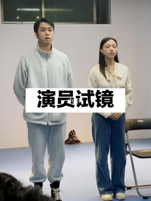 从叶一茜到李宇春，娱乐圈人脉到底多值钱？