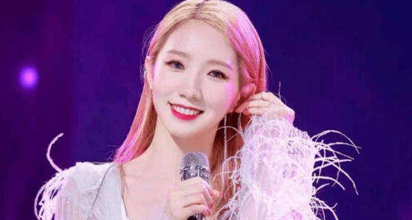 孟美岐加盟新档潮流综艺,而且嘉宾团队中,还有杨超越和白敬亭