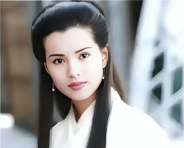 59岁李若彤直播出问题，不甩锅不回避，这态度你接受吗？