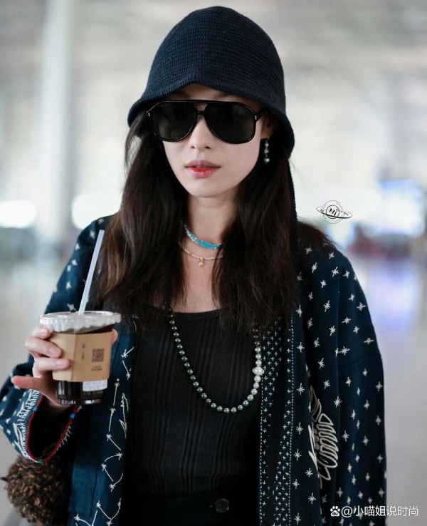 倪妮街拍：慵懒文艺风直接焊在身上，松弛感绝了！