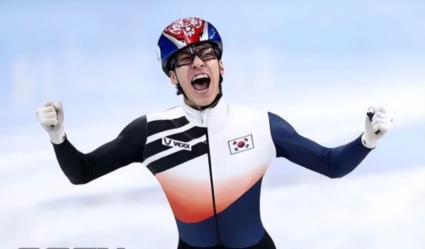 连采访态度都引发争议，黄大宪委屈解释：“慌张时流露的表情……没有恶意”