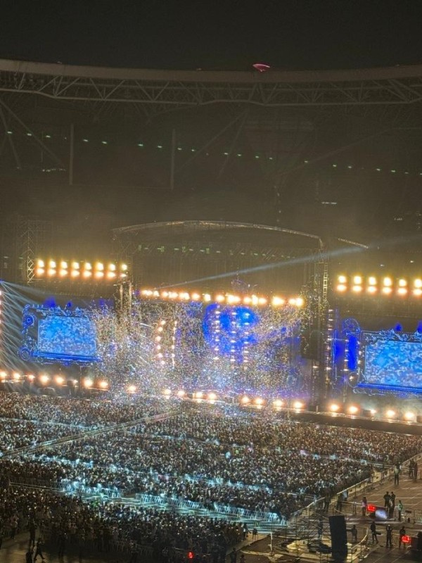 跑调成爆款!奥运冠军汪顺在周杰伦演唱会“翻车”,网友:这才是真性情