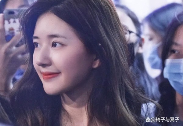 赵露思:从网红到明星的逆袭之路,她靠什么打破次元壁?