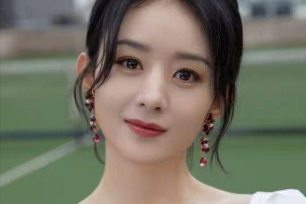 赵丽颖也没想到,这一数据的变化,彻底将她和杨幂拉开了差距