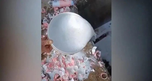 2021娱乐圈塌房潮：疯狂粉丝背后的心理学密码