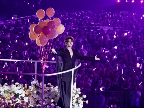 张远跨年狂揽3.2亿消费！中年偶像靠“情感存款”逆袭流量时代？