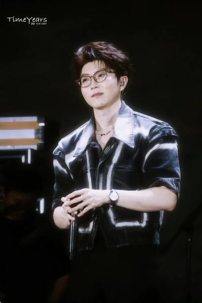 毛不易商务合作全解析:国民音乐诗人的品牌价值与共赢方案