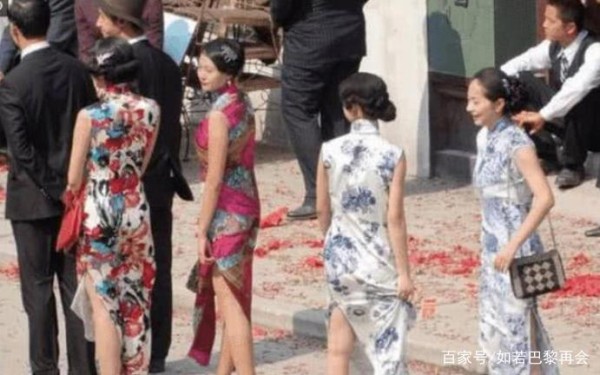 横店群演女演员照片,穿白色古装毫无仙气,网友:虎背熊腰