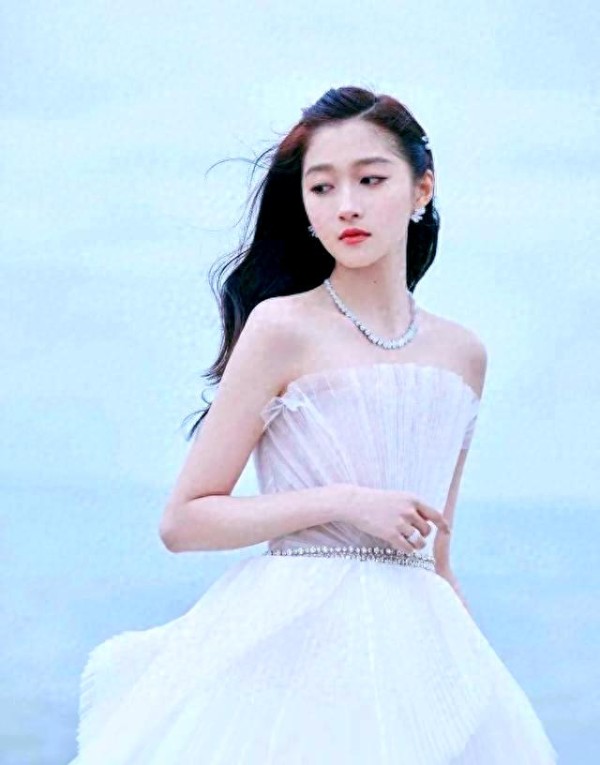 东方韵味的崛起：中国女星如何引领国际潮流