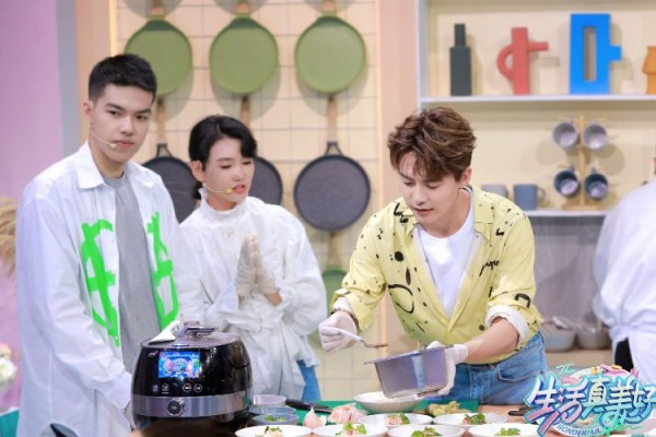 明星综艺植入广告是如何运作的？