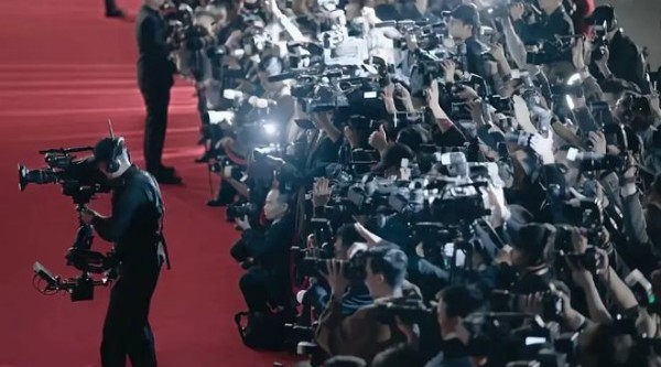 《红毯先生》落后春节档,是沟通障碍吗?宁浩电影喜剧刘德华_订阅