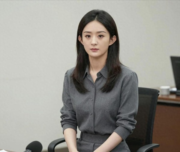 出席视代会、主演剧登央视2026片单，赵丽颖亮相新闻联播