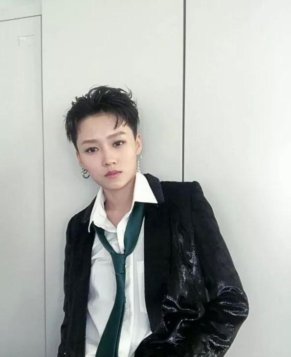 从街舞少年到国民女团：刘雨昕的闪耀进化史