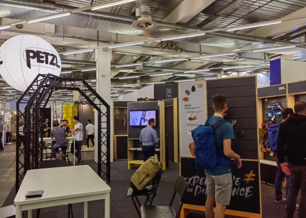 突然爆火！各地“刘亦菲”坐不住了，下单要等一个月！