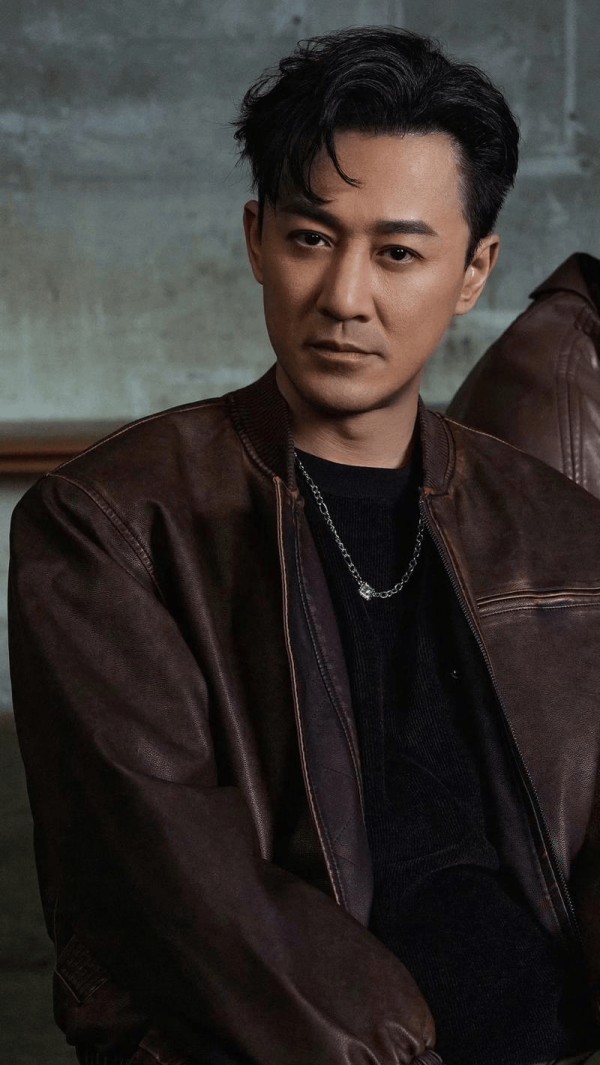 林峯回应TVB强收艺人社交帐号:没有了解过这件事