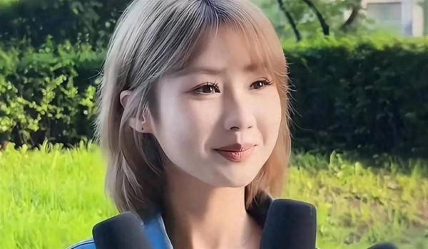 继关晓彤遭殃后,千万网红再曝娱圈猛料,内娱的底线彻底碎了