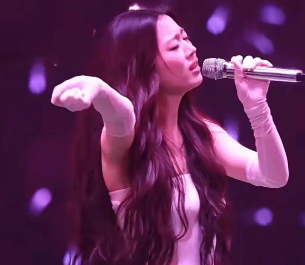 人设，救不了单依纯