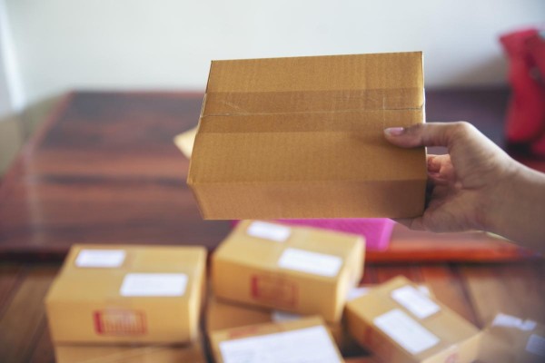 “快递”用英文怎么说？