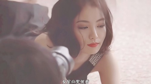 为艺术献身的女星——“纯欲系女神”向里忧香