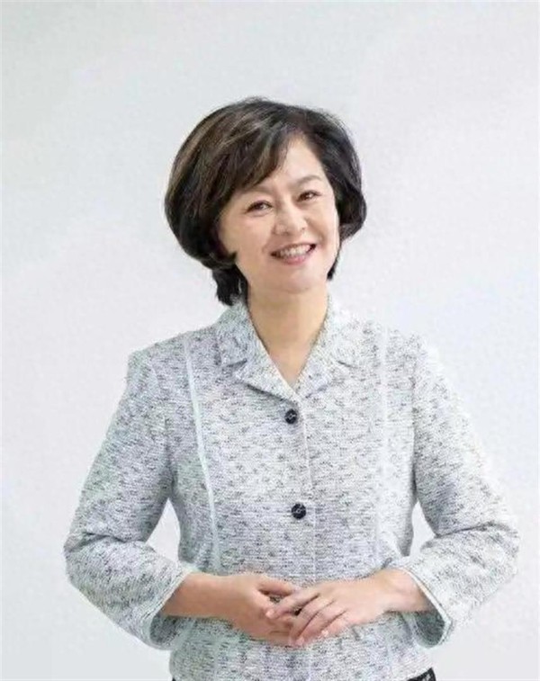 鞠萍：放弃千万家产，对母亲而言，孩子才是此生最珍贵的财富