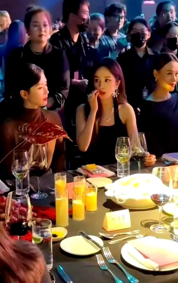 杨幂热巴说马思纯瘦了，马思纯瘦身秘籍曝光！半年减50斤不反弹，健康饮食+运动方案揭秘，告别身材焦虑