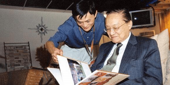 原创金庸取名很有特色，有些名字注定命运不好