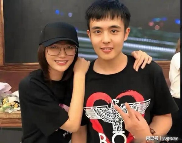 王星自曝不结婚原因，因买不起房搁置，曝他失联前收入不足208元