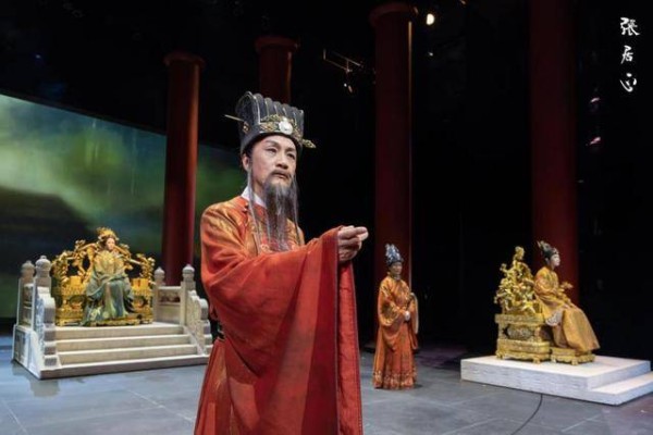 宝安有戏 | 话剧《张居正》首次登陆深圳,冯远征率剧组赴前海采风