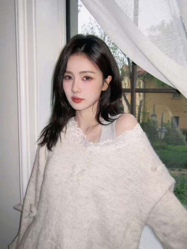 白鹿气质清新治愈。