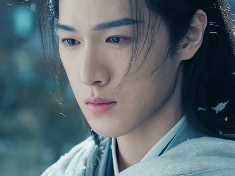 这段眼神戏堪称神来之笔!