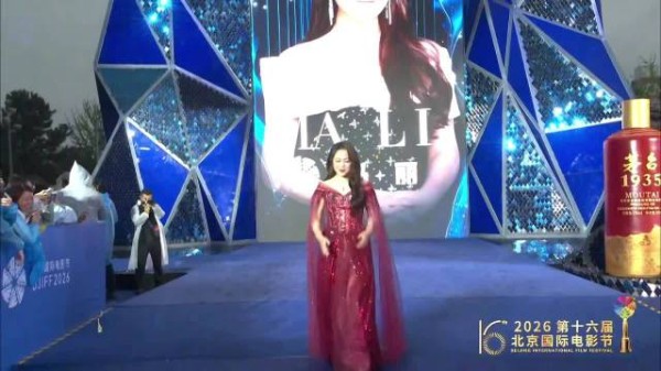 马丽谈表演之道，热情热爱不忘初心中