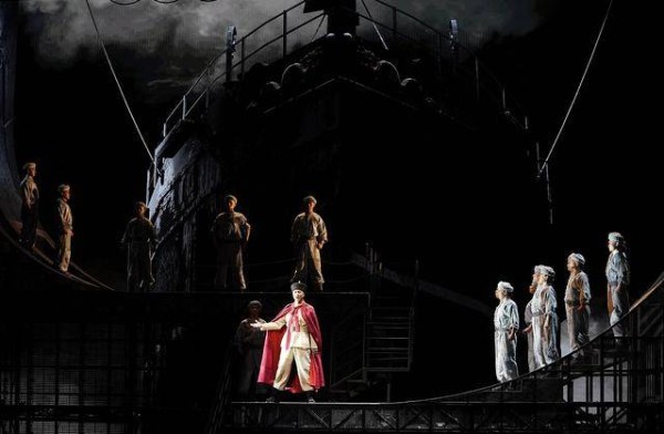 王雷领衔，话剧《邓世昌》二轮上演再现“浩然之气”