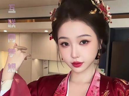 虞书欣横跨演员爱豆歌手三重身份获赞全能艺人