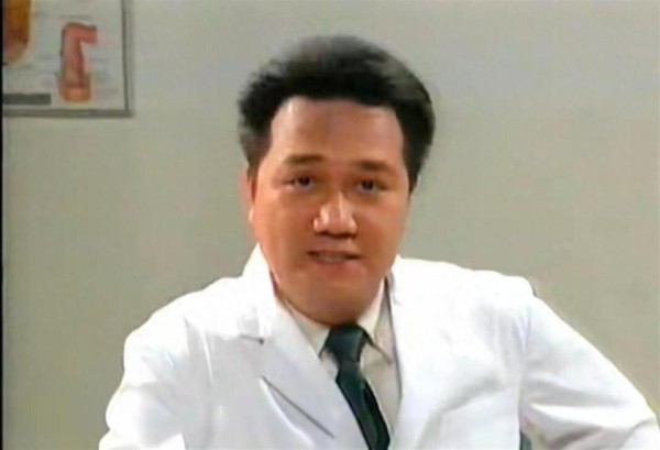 入行近50年！TVB男星拍戏险被车碾压，曾一度心灰意冷转行卖保险